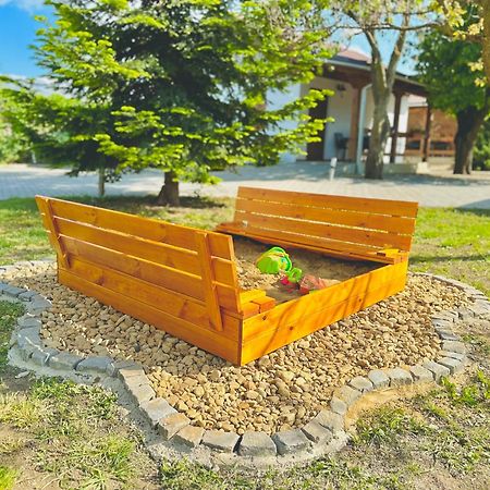 Elements Lednice Dış mekan fotoğraf